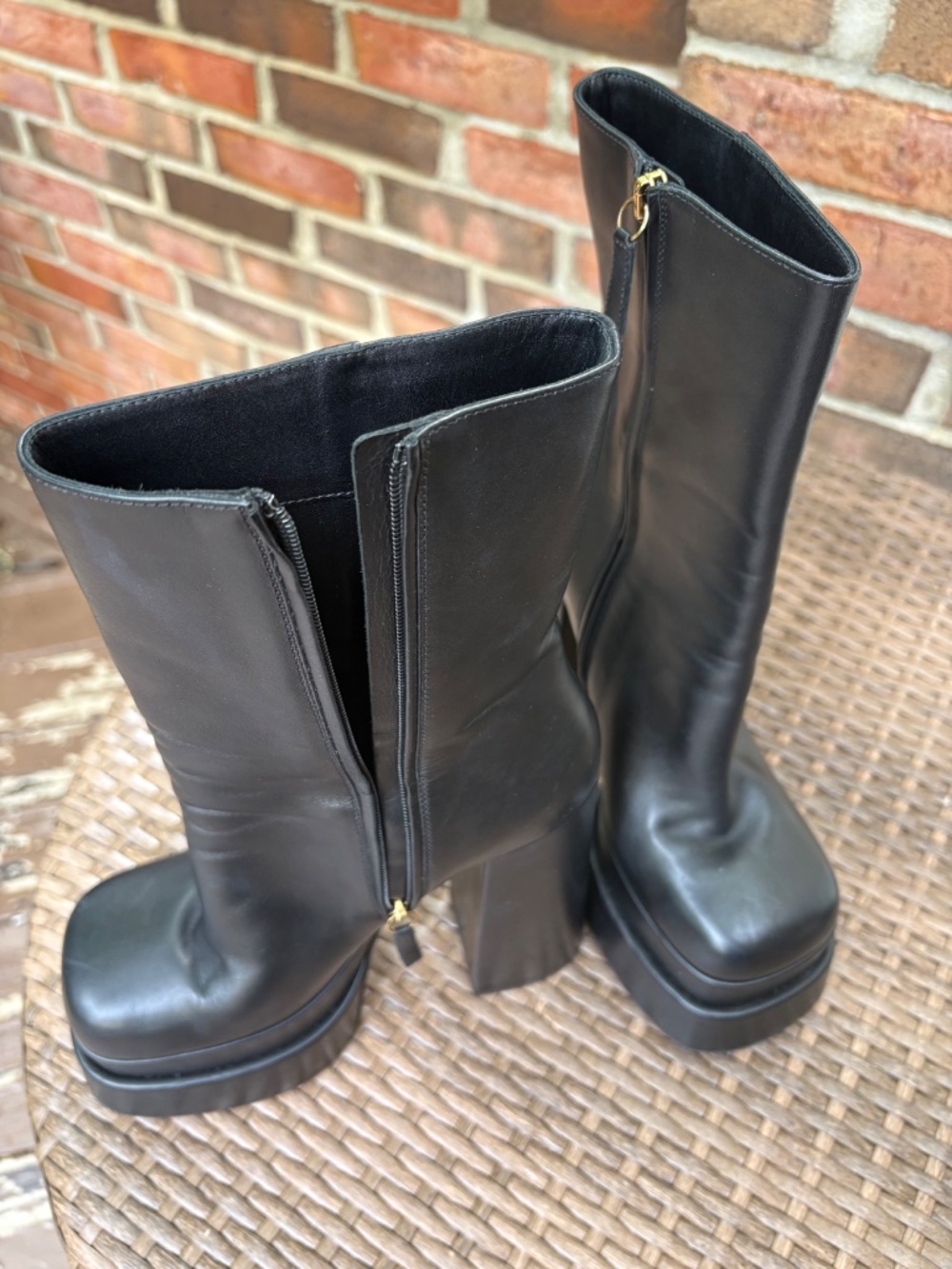 VERSACE LEATHER ANKLE BOOTS - Picture 16 of 16